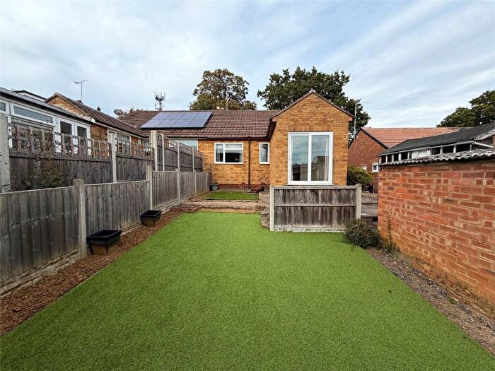 2 Bedroom Bungalow For Sale In Daneholme Avenue, Daventry, Northamptonshire, NN11