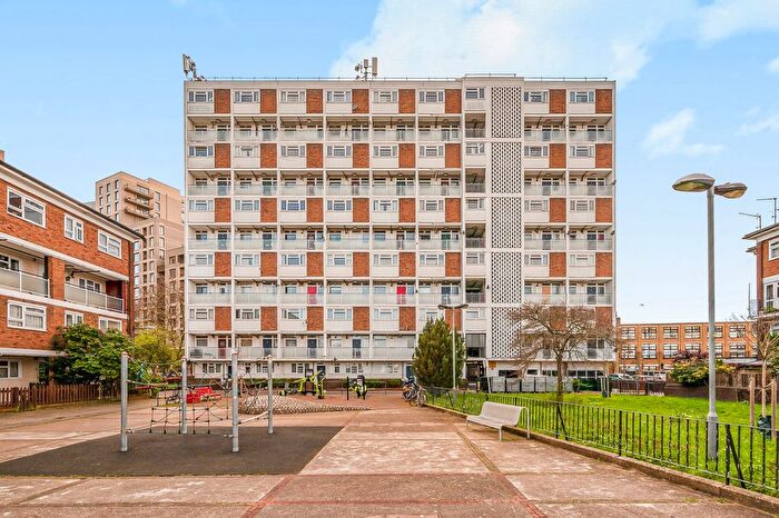 2 Bedroom Flat For Sale In Waylett House, Loughborough Street, SE11