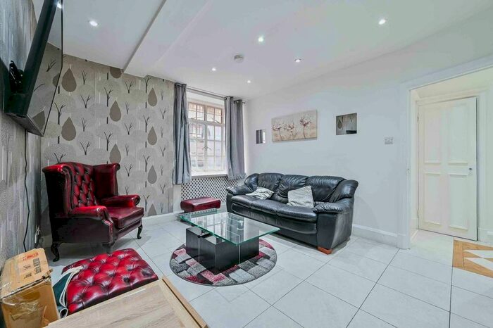 1 Bedroom Flat To Rent In Seymour Street, Marylebone, London, W1H