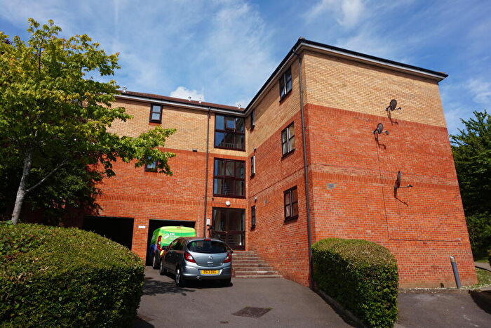 1 Bedroom Flat To Rent In Bracklesham Close, SO19