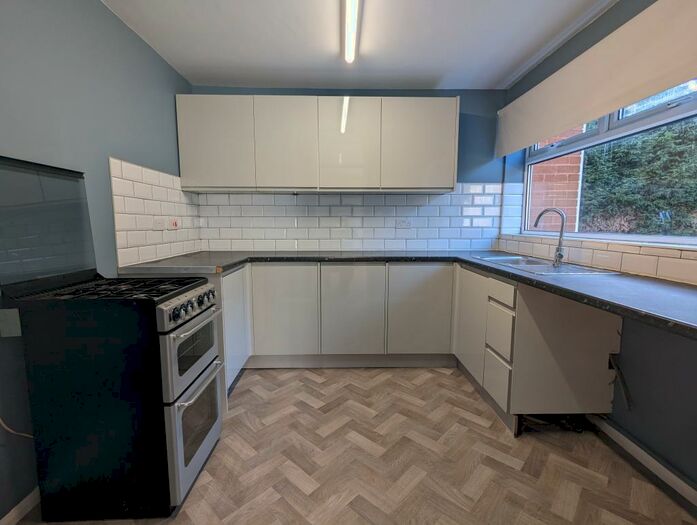 2 Bedroom Ground Flat To Rent In Meadowcroft Glade, Westfield, Sheffield, S20