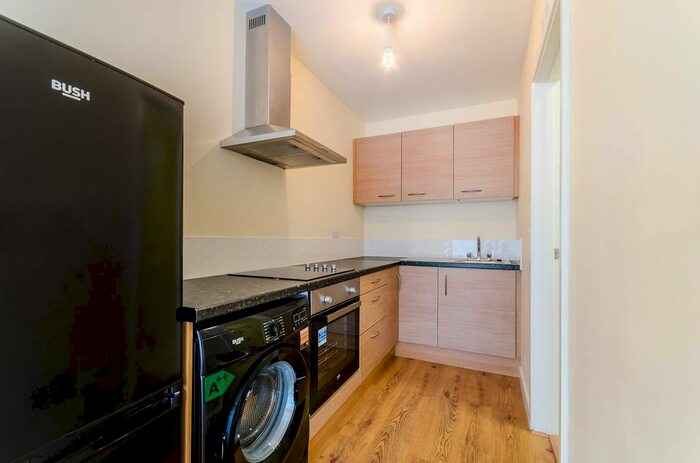 Studio To Rent In Upper Richmond Road, East Putney, London, SW15