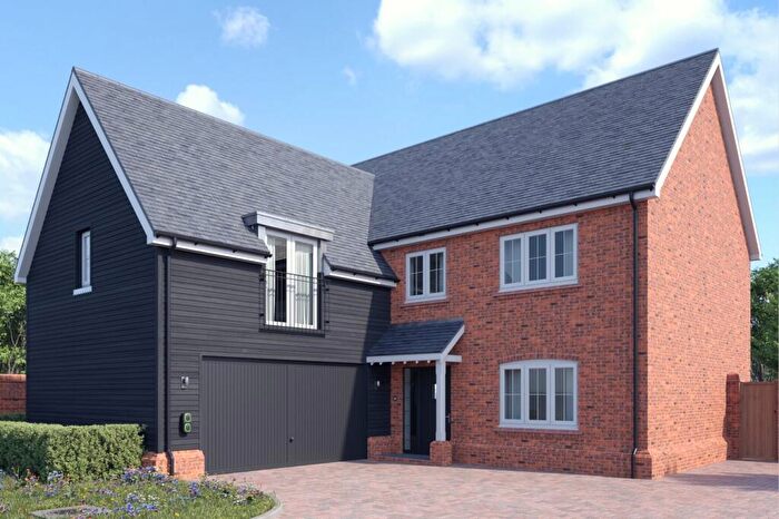 4 Bedroom Detached House For Sale In The Paddocks, Bow Brickhill, Milton Keynes, MK17
