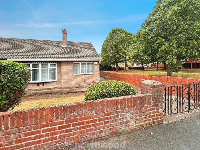 2 Bedroom Bungalow For Sale In Pinehall Road, Barnby Dun, Doncaster, DN3