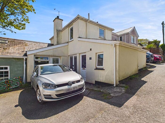 3 Bedroom Property For Sale In Chacewater, Truro - Semi-Detached House, TR4