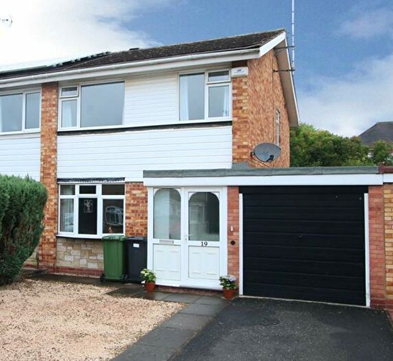3 Bedroom House To Rent In Merton Close, Kidderminster, DY10