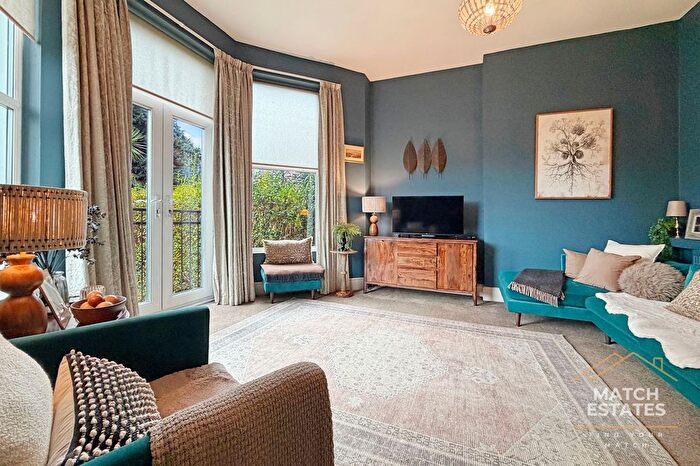 2 Bedroom Flat For Sale In Bouverie Road West, Folkestone, Kent, CT20