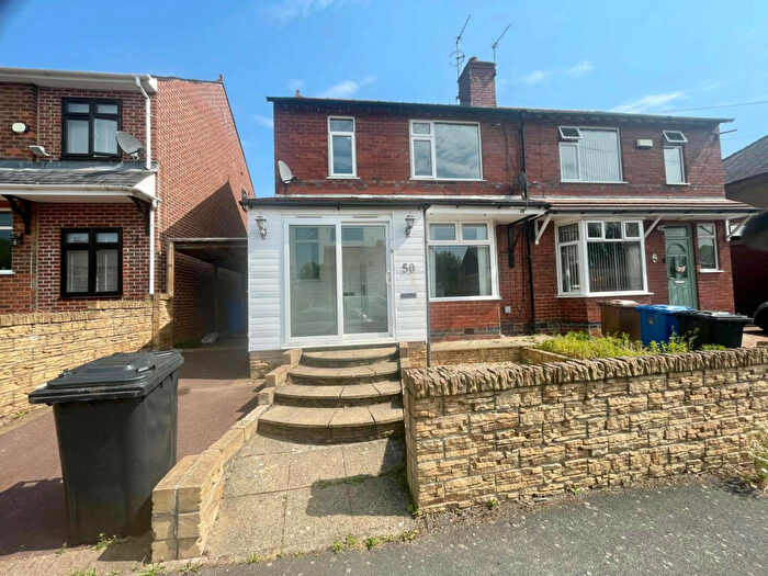 3 Bedroom Semi-Detached House To Rent In Colwyn Avenue, Derby, Derbyshire, DE23