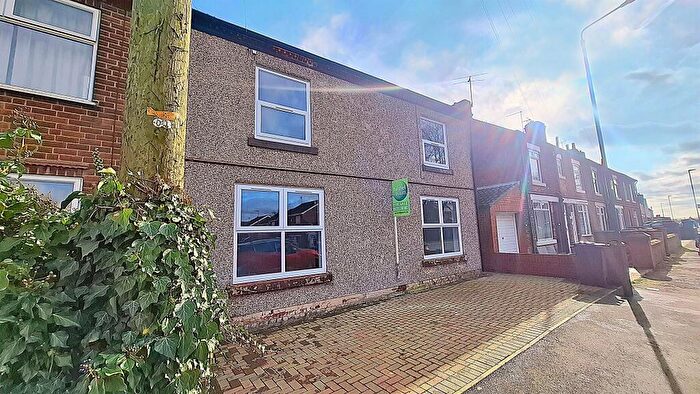 3 Bedroom Semi-Detached House For Sale In Heage Road, Ripley, DE5