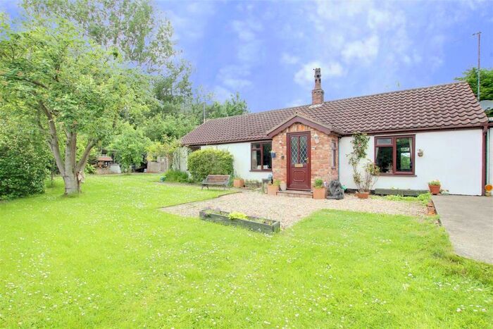 2 Bedroom Detached Bungalow For Sale In Main Street, Gayton Le Marsh, Alford, LN13