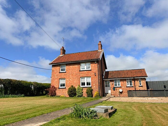 3 Bedroom Detached House To Rent In Low Caythorpe, Bridlington Road, Rudston, YO25