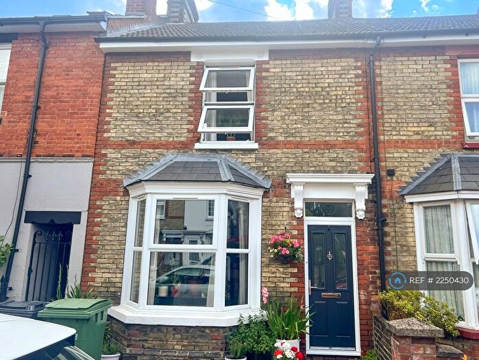 3 Bedroom Terraced House To Rent In Albany Street, Maidstone, ME14