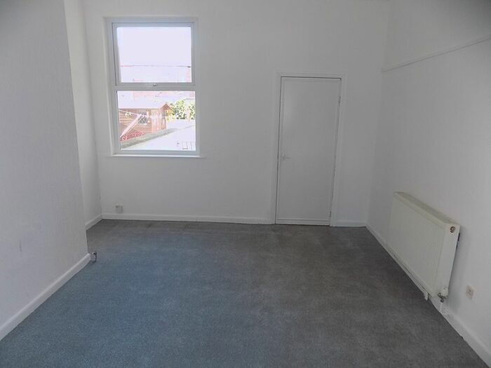 1 Bedroom Flat To Rent In Dunelt Road, Blackpool, FY1