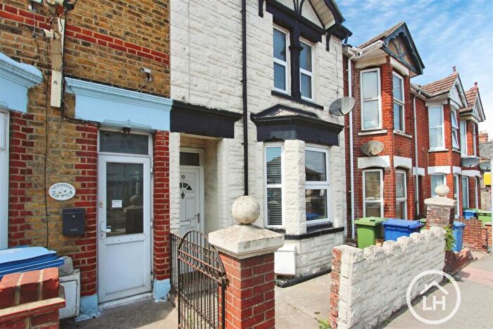 3 Bedroom House For Sale In Halfway Road, Minster On Sea, Sheerness, ME12