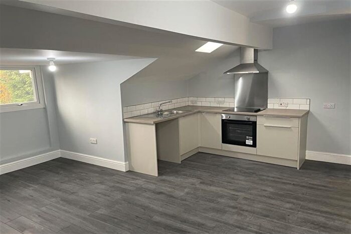 1 Bedroom Flat To Rent In Box Tree Lodge, Currier Lane, Ashton-Under-Lyne, OL6