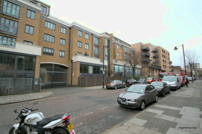2 Bedroom Flat To Rent In Fairfield Road, London, E3