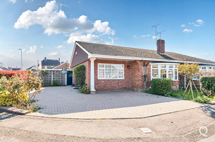 3 Bedroom Bungalow For Sale In Blandford Gardens, Sittingbourne, Kent, ME10