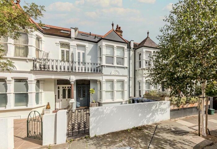 2 Bedroom Flat To Rent In Second Avenue, London, W3