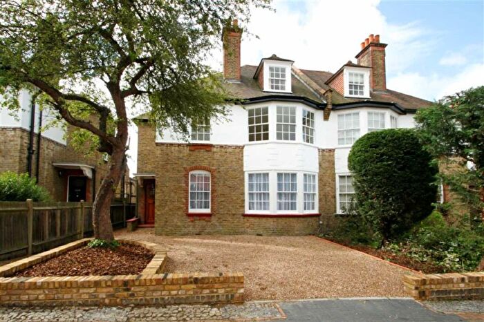 5 Bedroom Semi-Detached House To Rent In Rodway Road, Roehampton, SW15