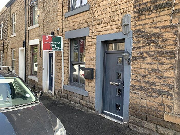 3 Bedroom Terraced House To Rent In Charlestown, Glossop, SK13