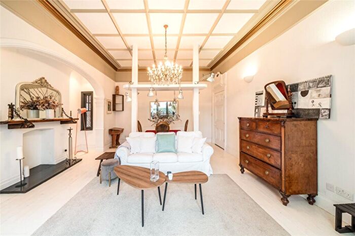 1 Bedroom Apartment To Rent In Heathfield Park, London, NW2