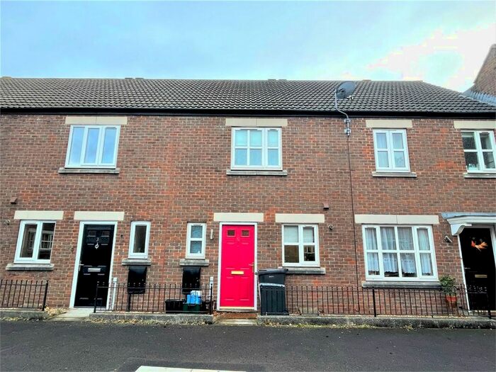 2 Bedroom Terraced House To Rent In Winters Field, Taunton TA1