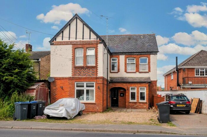 2 Bedroom Flat For Sale In The Gables, Andover Road, Ludgershall, SP11