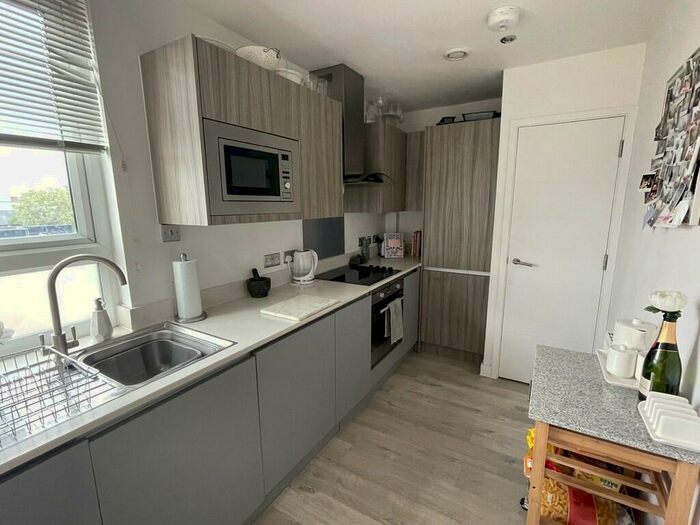2 Bedroom Apartment To Rent In Springfield Road, Chelmsford, CM2