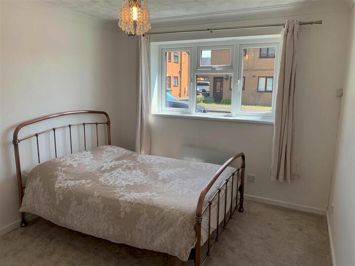 2 Bedroom Property To Rent In Vernon Park Drive, Old Basford, Nottingham, NG6