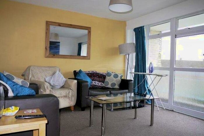 3 Bedroom Flat To Rent In Suffolk Road, CT1