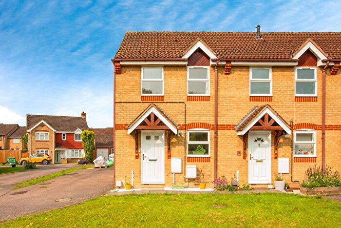 2 Bedroom End Of Terrace House For Sale In De La Haye Close, Papworth Everard, Cambridge, CB23