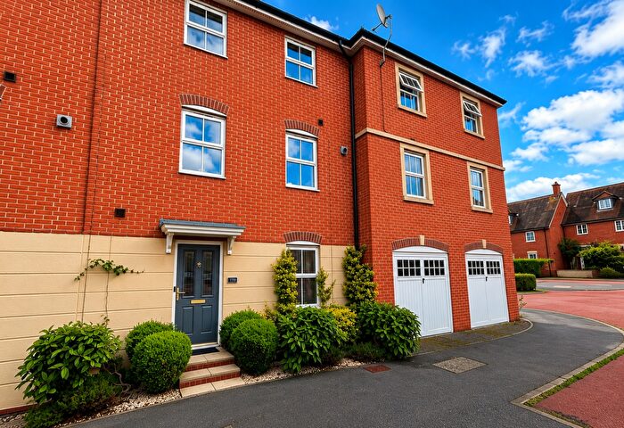 5 Bedroom Town House For Sale In Drovers, Sturminster Newton, DT10