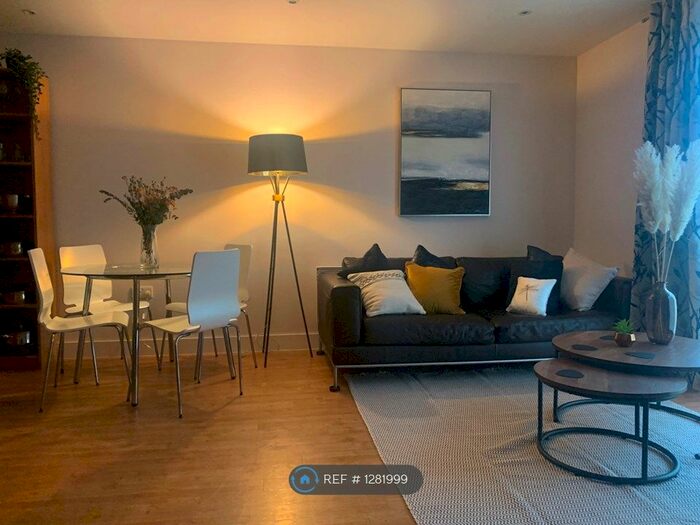 1 Bedroom Flat To Rent In Projection West, Reading RG1