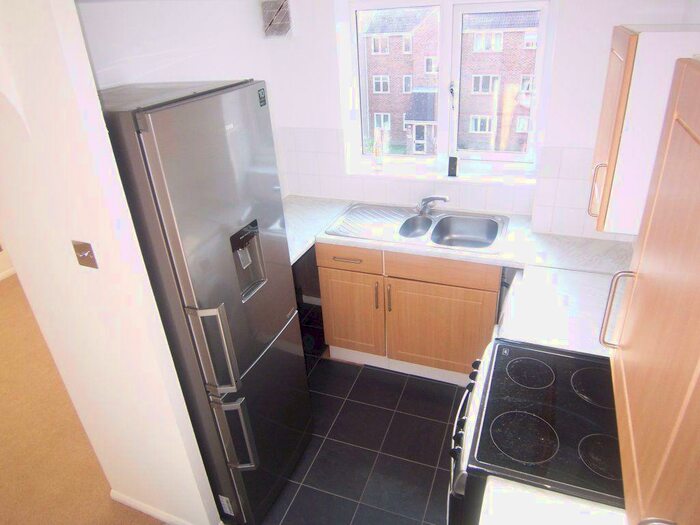 1 Bedroom Apartment To Rent In Percy Gardens, Worcester Park, KT4