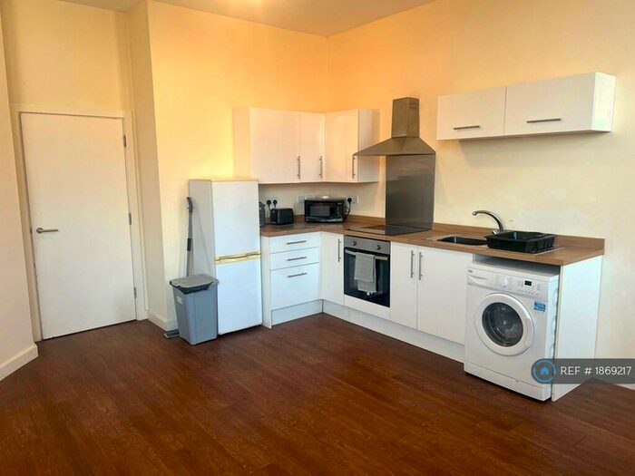 2 Bedroom Flat To Rent In New Central Building, Long Eaton, Nottingham, NG10