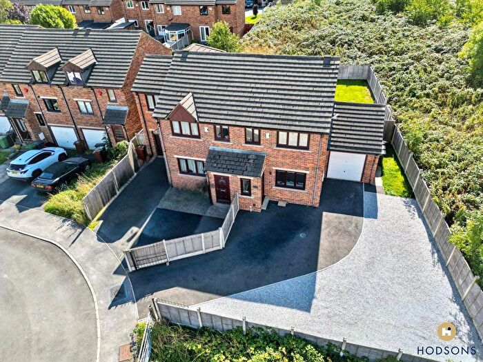 3 Bedroom Semi-Detached House For Sale In Elwell Street, Thorpe, Wakefield, WF3