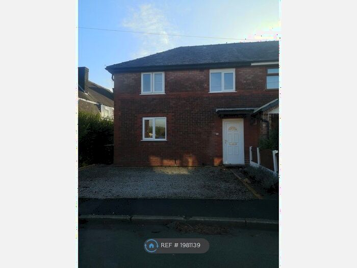 3 Bedroom Semi-Detached House To Rent In Redwood Avenue, Orrell, Wigan, WN5