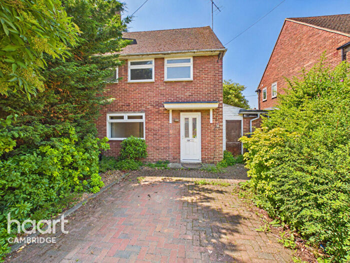 3 Bedroom Semi-Detached House For Sale In Maitland Avenue, Cambridge, CB4