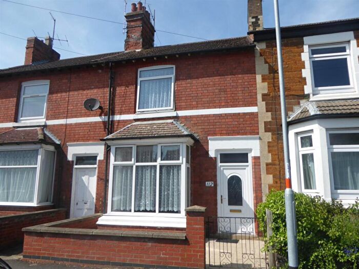 3 Bedroom Terraced House To Rent In Hawthorn Road, Kettering, Northants, NN15