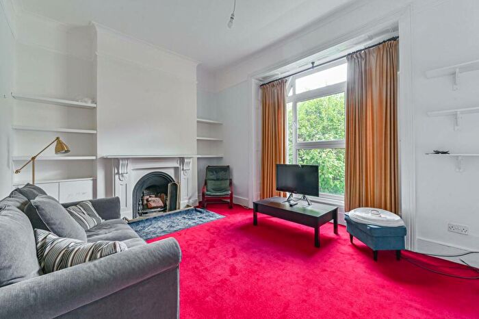 1 Bedroom Flat To Rent In Wood Vale, Dulwich, London, SE23