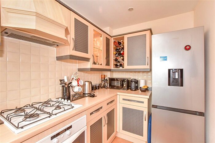 2 Bedroom Terraced House For Sale In Guernsey Way, Kennington, Ashford, Kent, TN24