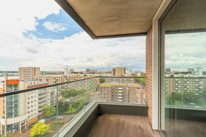 1 Bedroom Apartment To Rent In Connaught Heights, Silvertown, E16