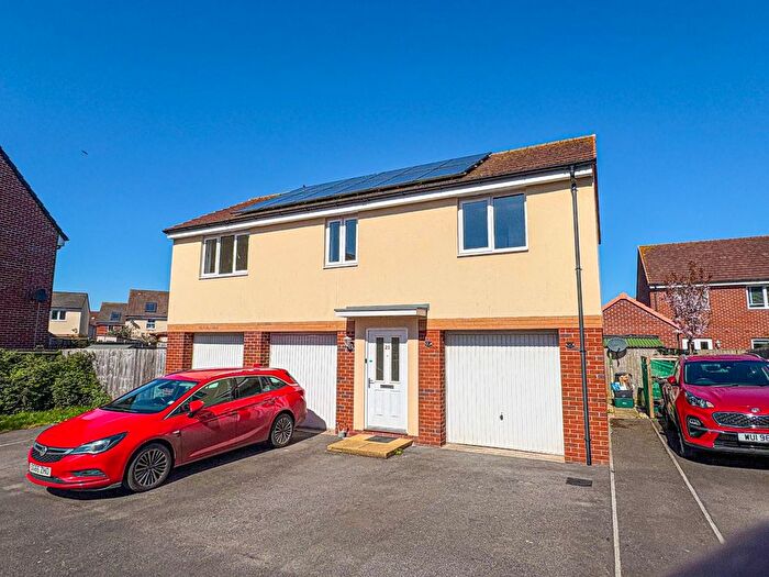 2 Bedroom Flat To Rent In Emerald Way, Bridgwater, Somerset, TA6