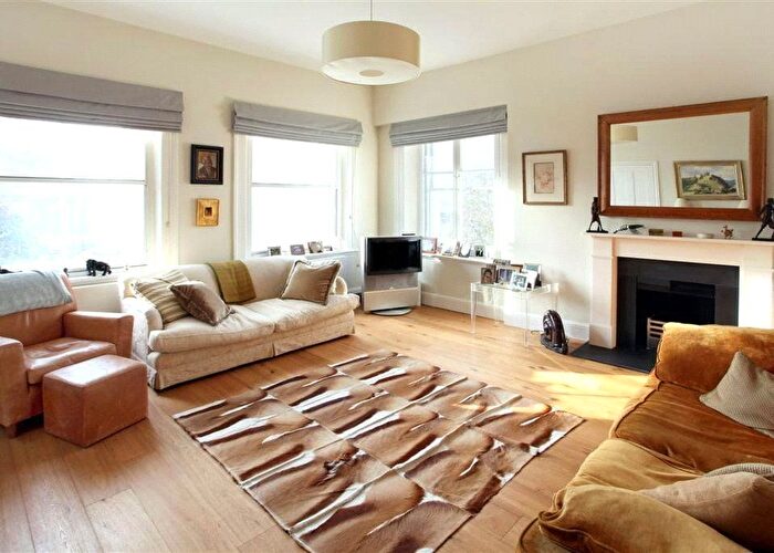 2 Bedroom Flat To Rent In Onslow Gardens, South Kensington, London, SW7