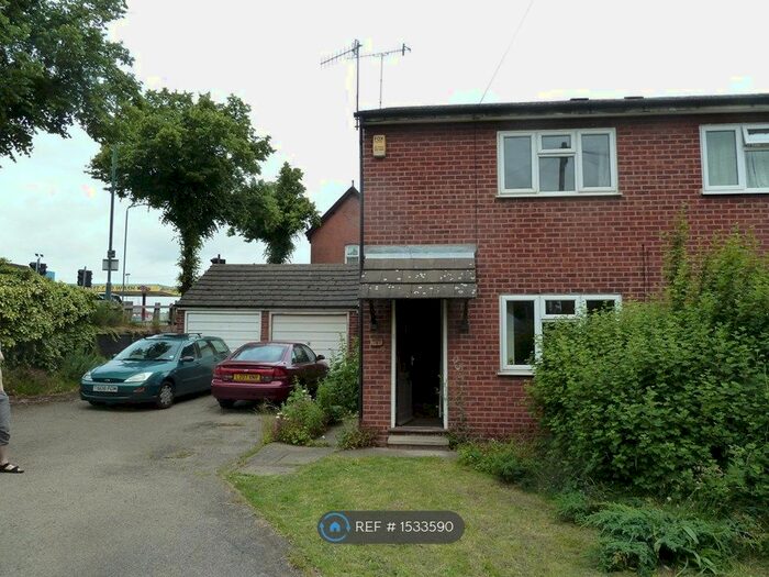 2 Bedroom End Of Terrace House To Rent In Dunkirk Road, Nottingham, NG7