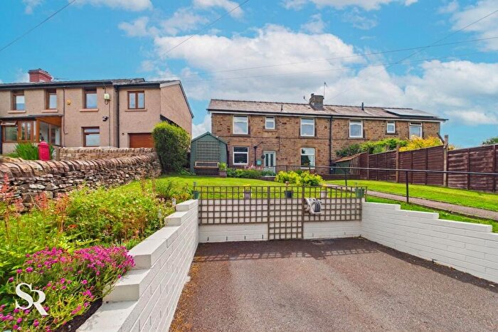 3 Bedroom Semi Detached House For Sale In Ashbourne Lane, Chapel-En-Le-Frith, SK23