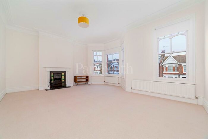 2 Bedroom Flat To Rent In Crediton Road, Kensal Rise, NW10