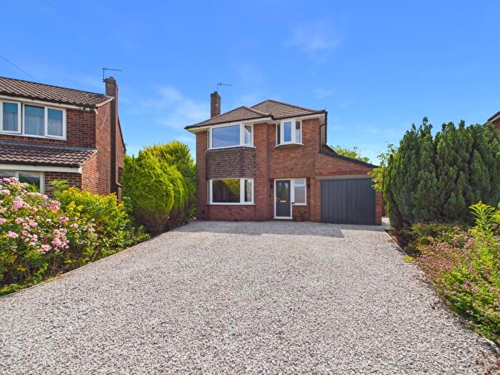 4 Bedroom Detached House For Sale In Melbourne Close, Mickleover, DE3