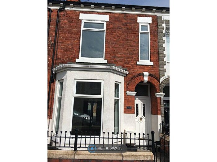 3 Bedroom Terraced House To Rent In Alliance Avenue, Hull, HU3