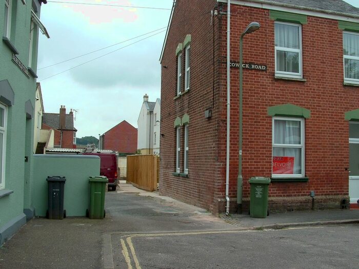 2 Bedroom Flat To Rent In Cowick Road, Exeter, EX2